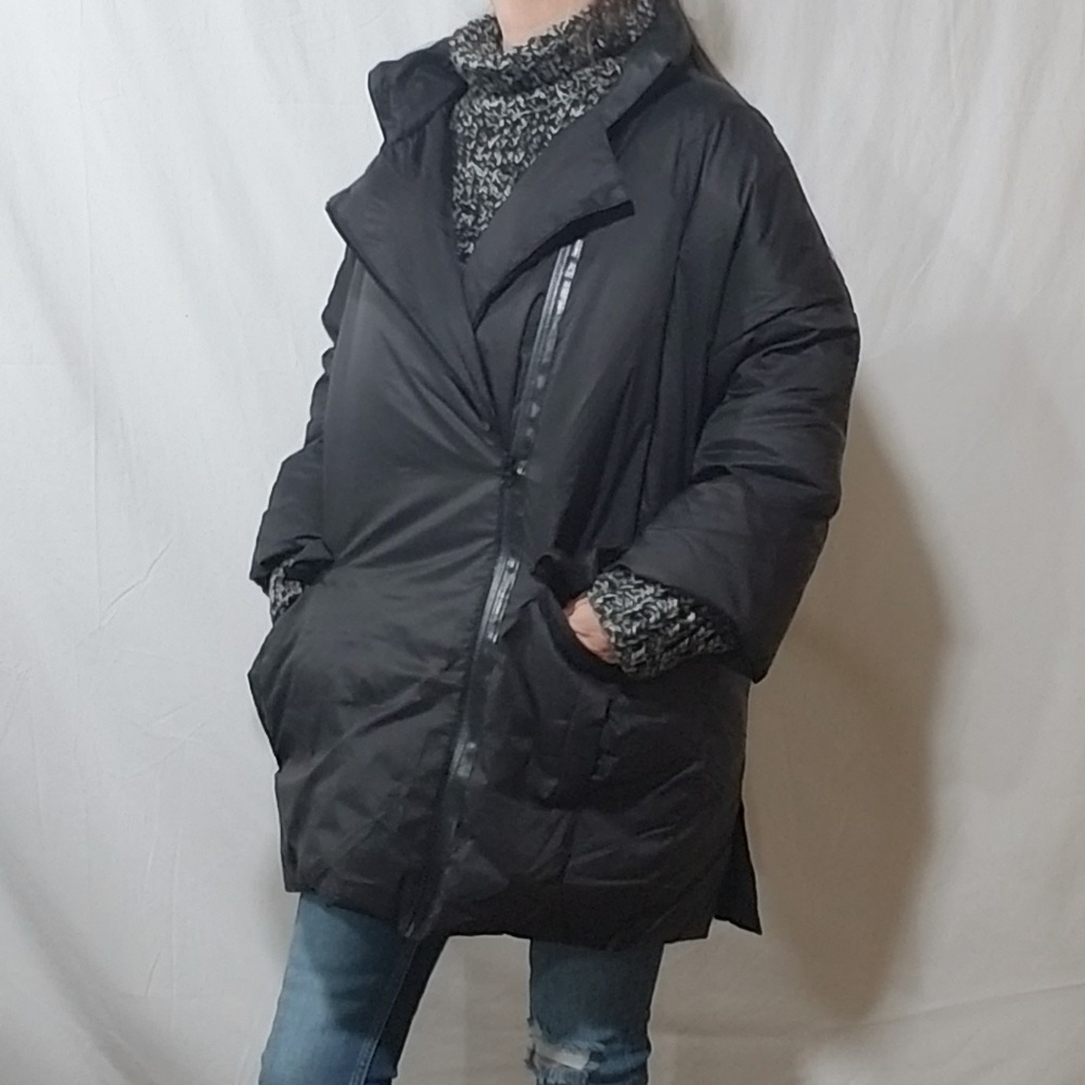 Unbranded black puffer coat
